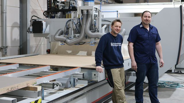 Kundenreferenz K&M mit dem Nesting CNC Bearbeitungszentrum Nextec 7735 Kundenreferenz K&M mit dem Nesting CNC Bearbeitungszentrum Nextec 7735